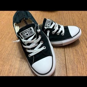 Converse tennis shoes